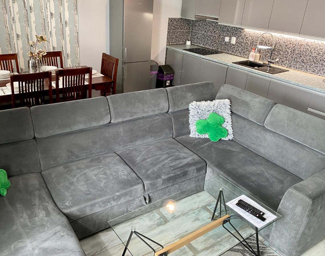 פופראד Royal City Centre Apartment מראה חיצוני תמונה