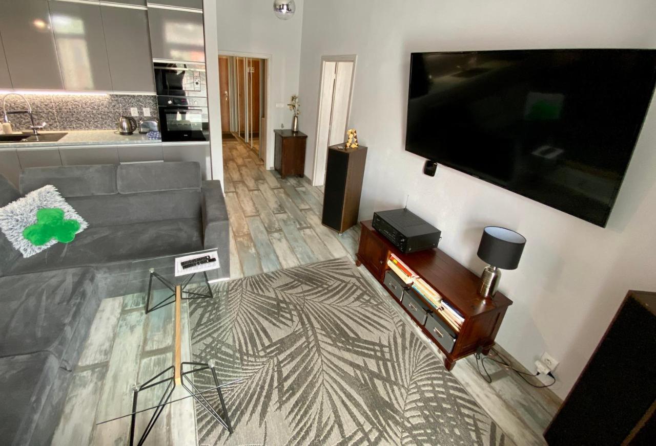 פופראד Royal City Centre Apartment מראה חיצוני תמונה