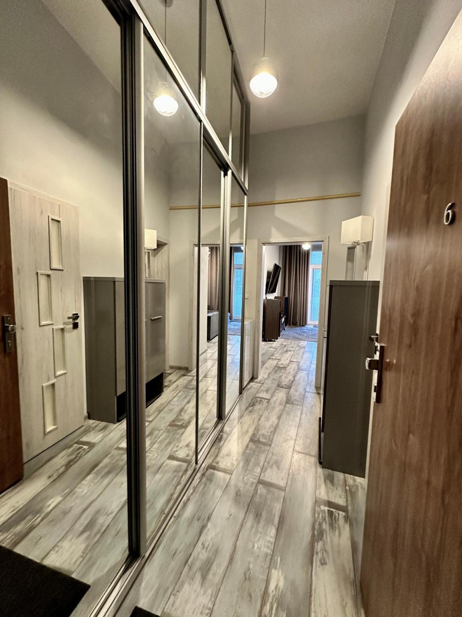 פופראד Royal City Centre Apartment מראה חיצוני תמונה