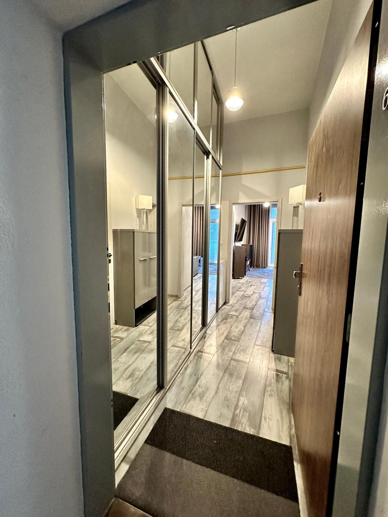 פופראד Royal City Centre Apartment מראה חיצוני תמונה