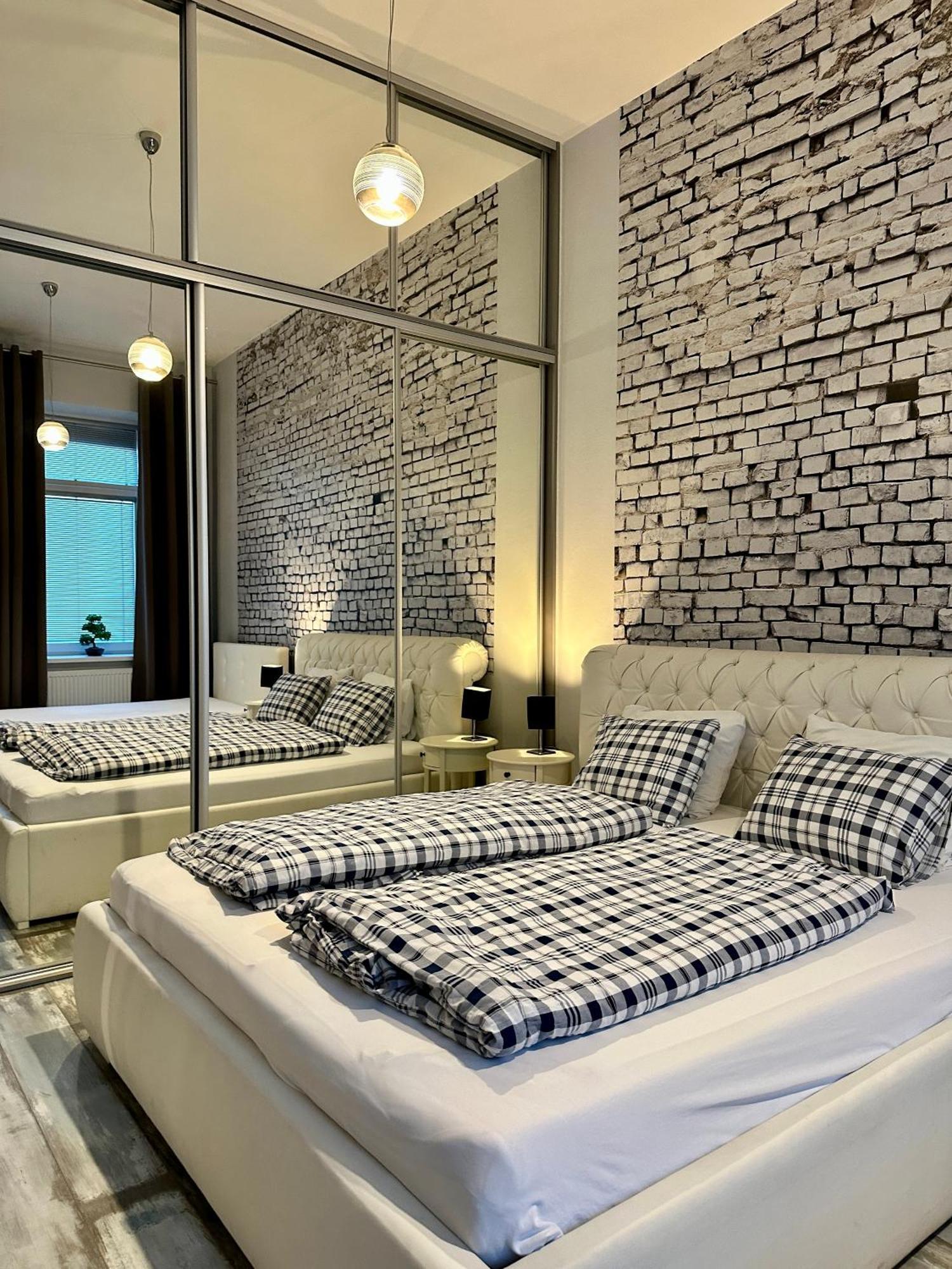 פופראד Royal City Centre Apartment מראה חיצוני תמונה