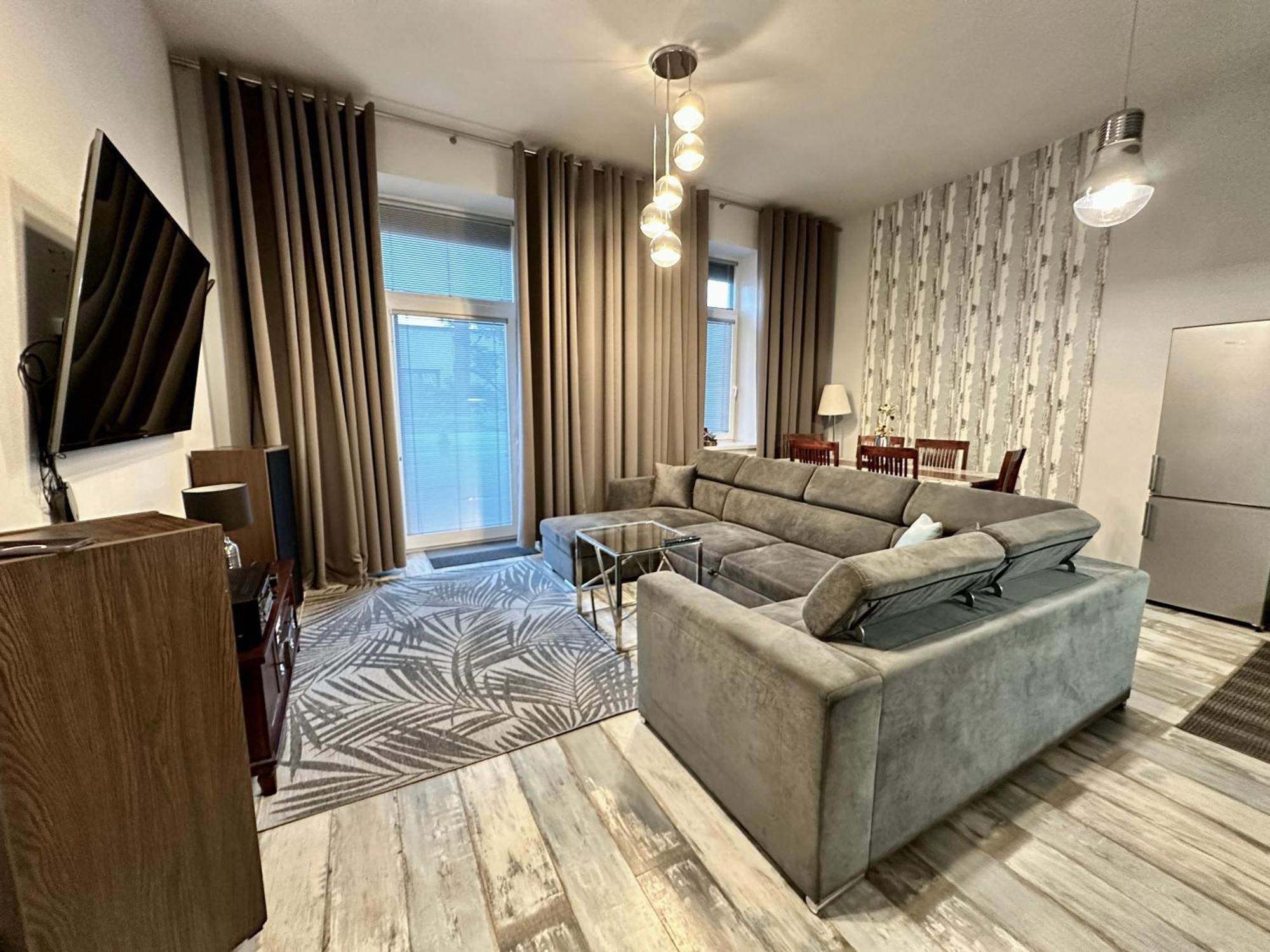 פופראד Royal City Centre Apartment מראה חיצוני תמונה