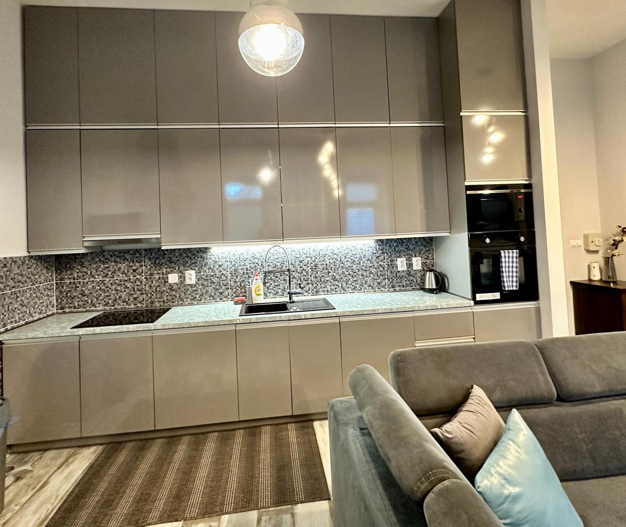 פופראד Royal City Centre Apartment מראה חיצוני תמונה
