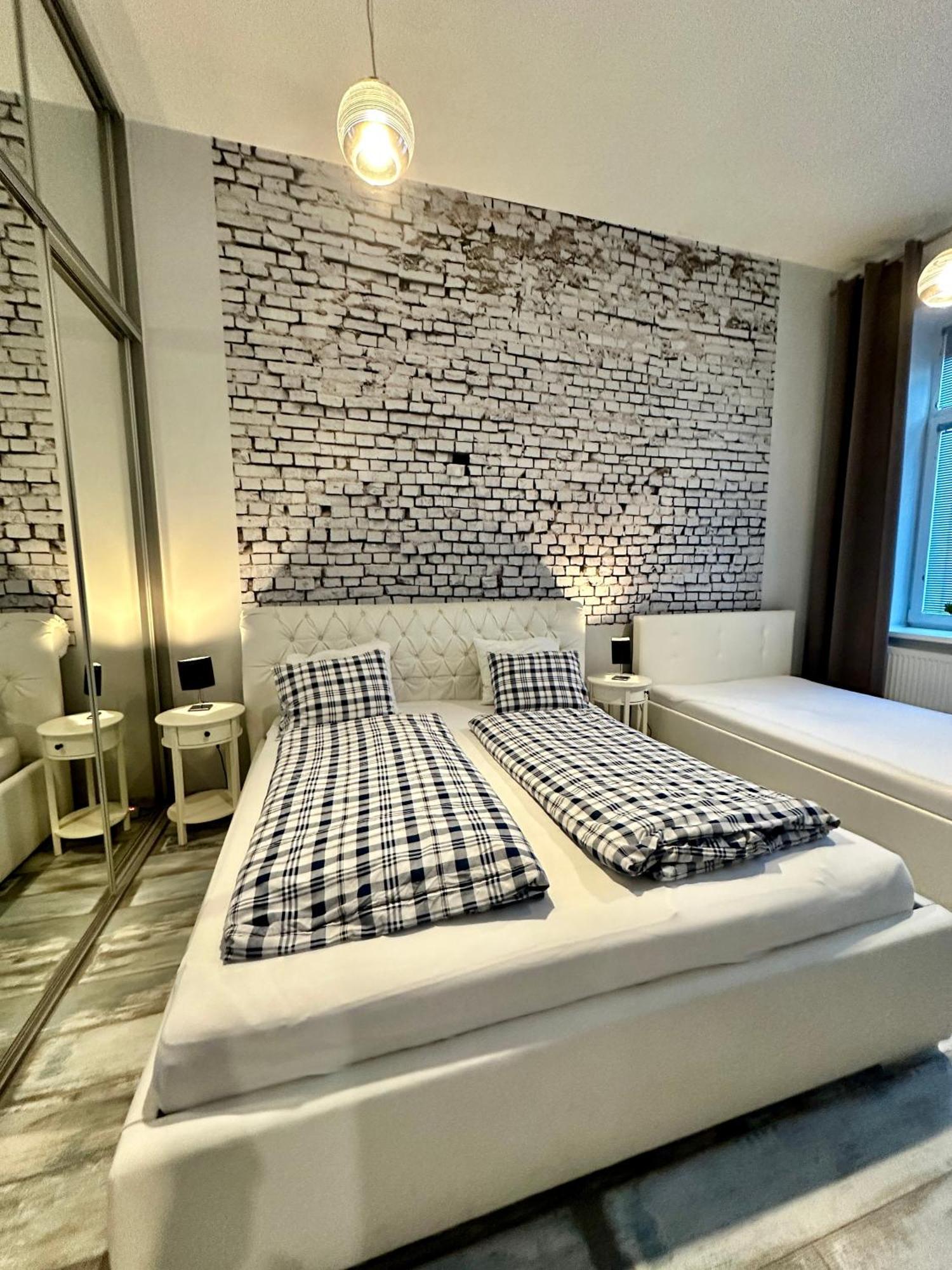 פופראד Royal City Centre Apartment מראה חיצוני תמונה